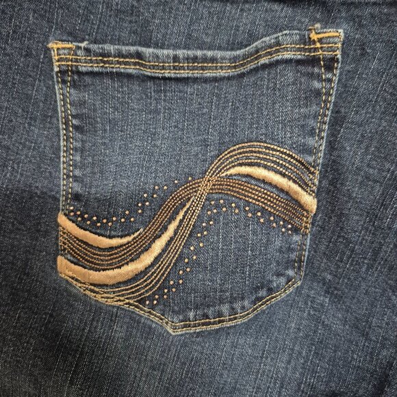 Lee Womens Natural Fit Bootcut Jeans With Embroidered Pockets Size 18 - Picture 4 of 7